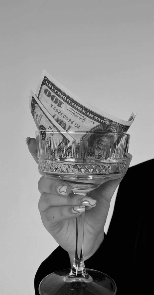 60% Delhi-NCR Students Say Society Measures Success by Money β Here's the Real Tea