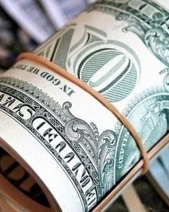 📉 India’s Foreign Reserves Dip by $6.93 Billion

India’s foreign reserves fell by $6.93 billion to $695.36 billion, as per RBI data. The decline is mainly due to shifts in foreign currency assets and global market movements. Despite this, reserves remain at a strong level.